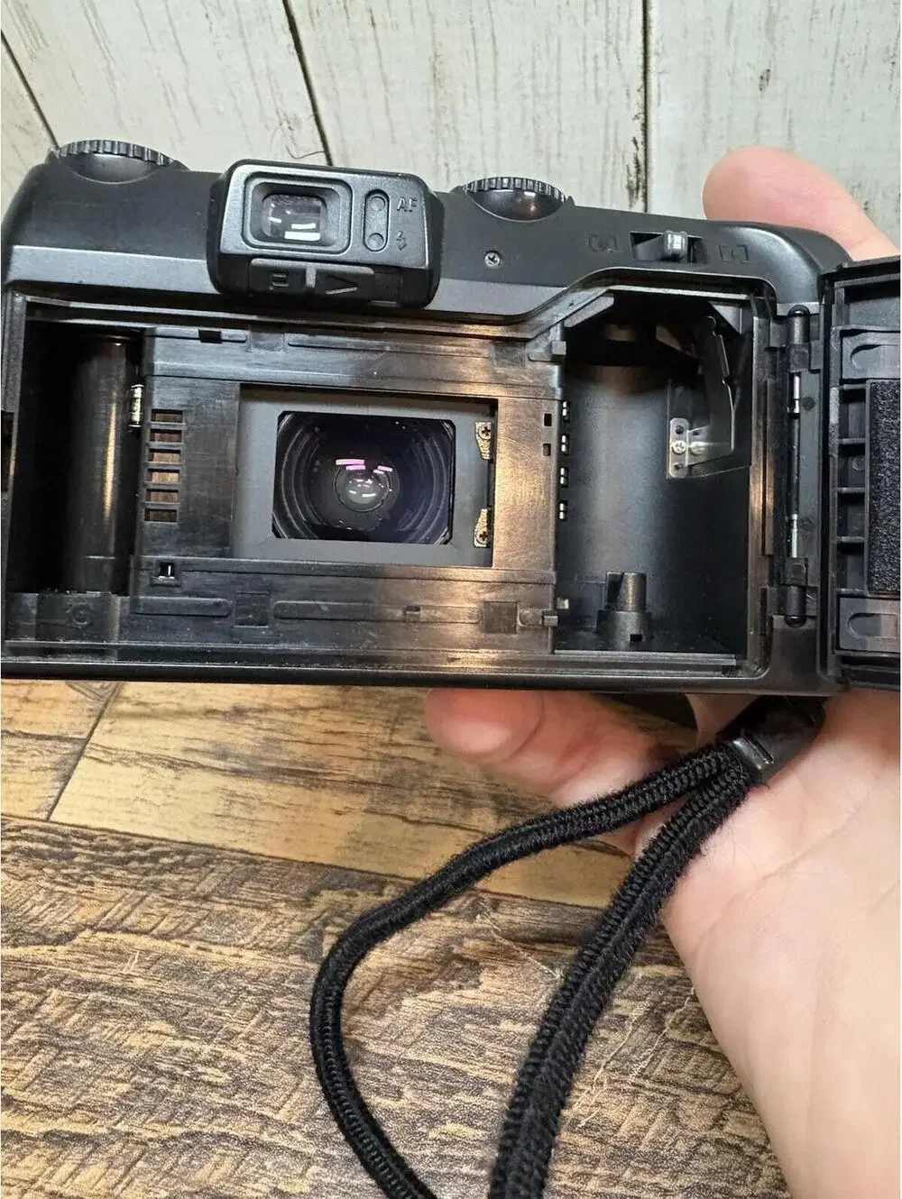 Ricoh Shotmaster 130 Super QD AF Multi 7 Zone 38-130mm Film Camera FOR PARTS